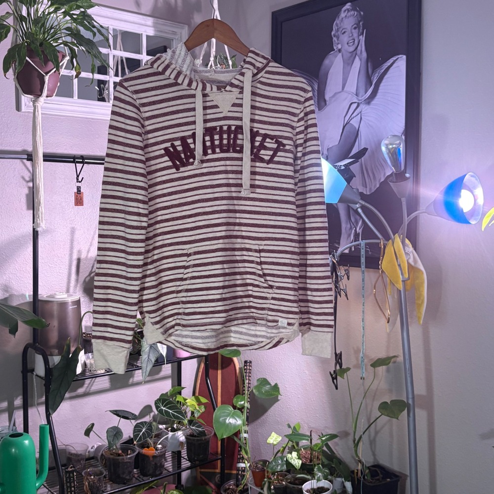 BLUE 84‎ Burgundy & Cream Striped Hoodie Sweatshirt M Embroidered "Nantucket"